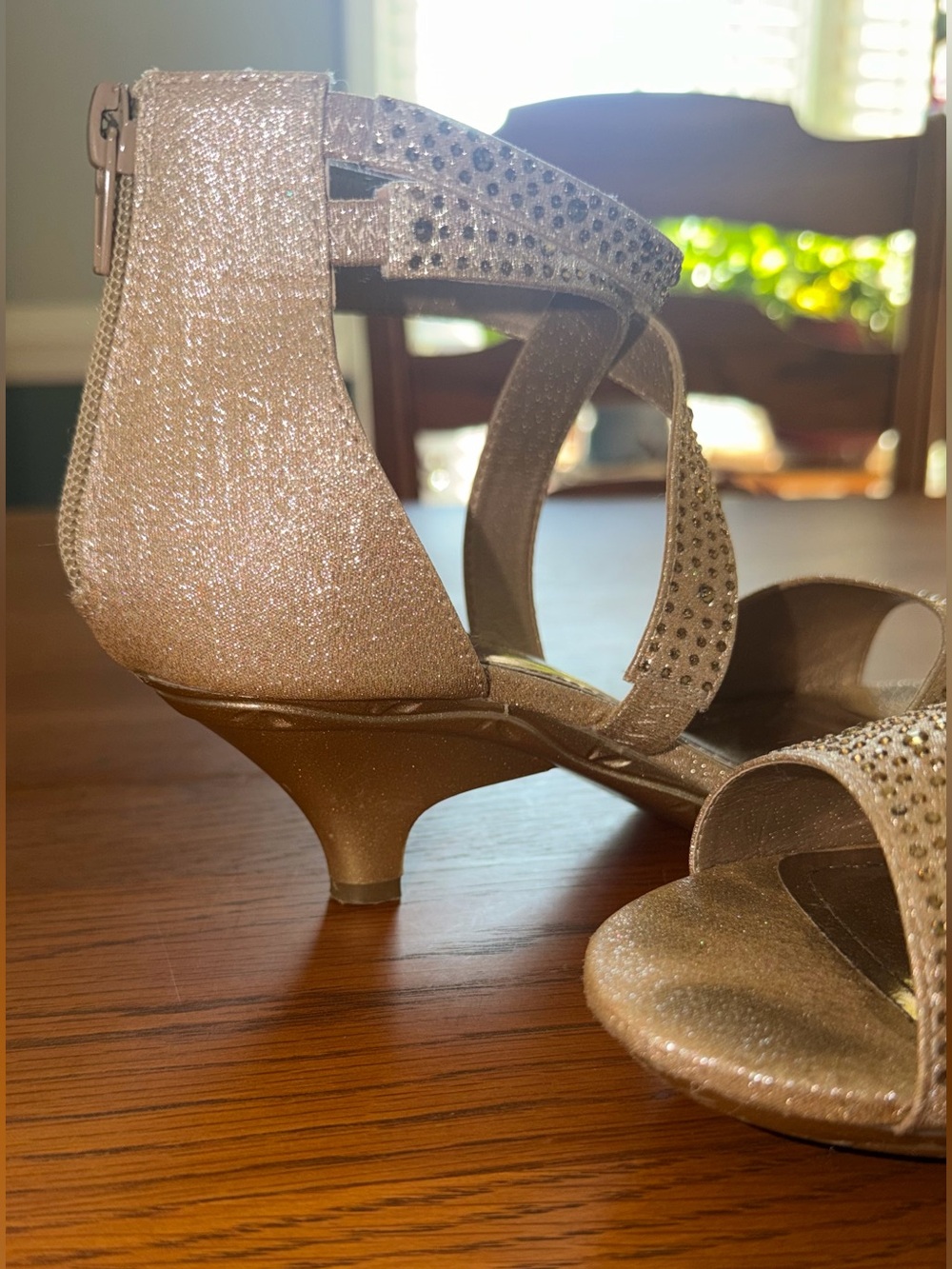 Womens size 5 Gold Strappy Embellished Dress Sandals - Picture 8 of 14
